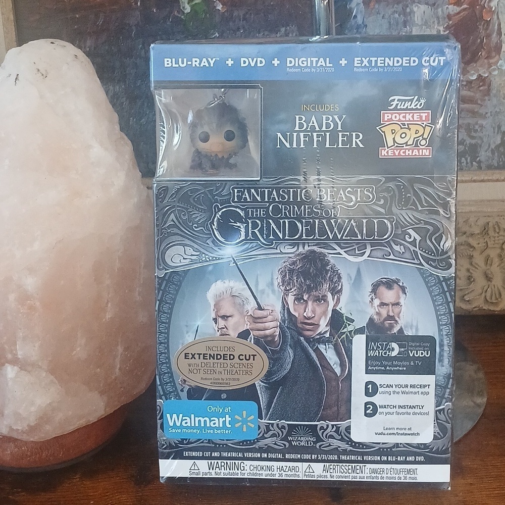 Sealed Fantastic Beasts: The Crimes of Grindelwald Blu-ray Baby Niffler Keychain